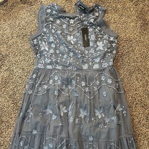 Tolani Gray Floral Lace Top